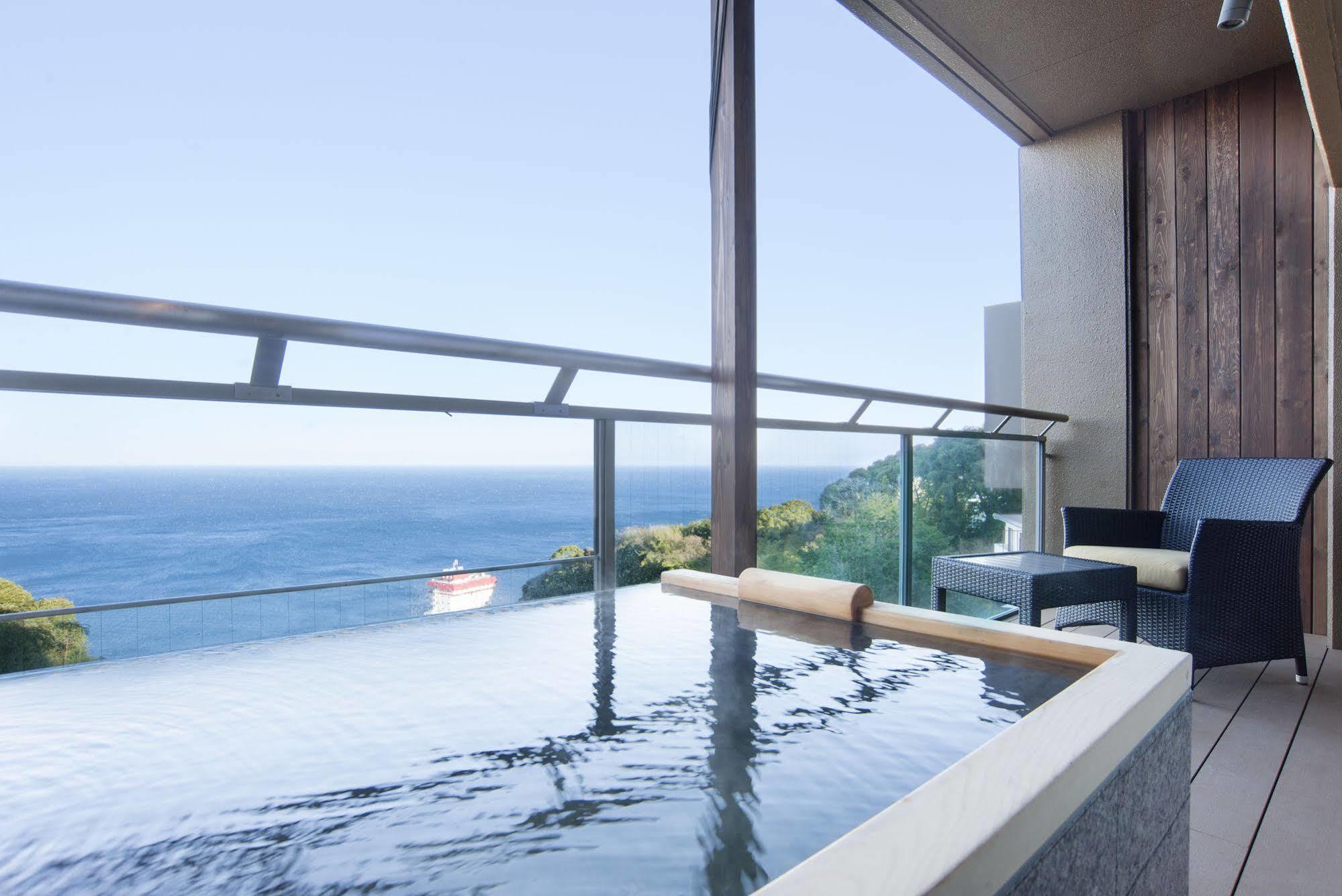 Atami Sekaie Hotell Exteriör bild